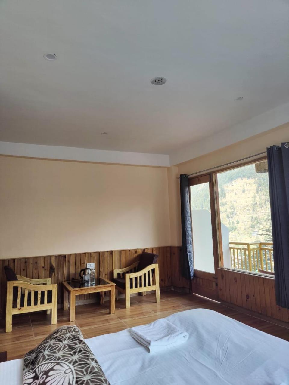 The Woodpecker Hotel 3*
