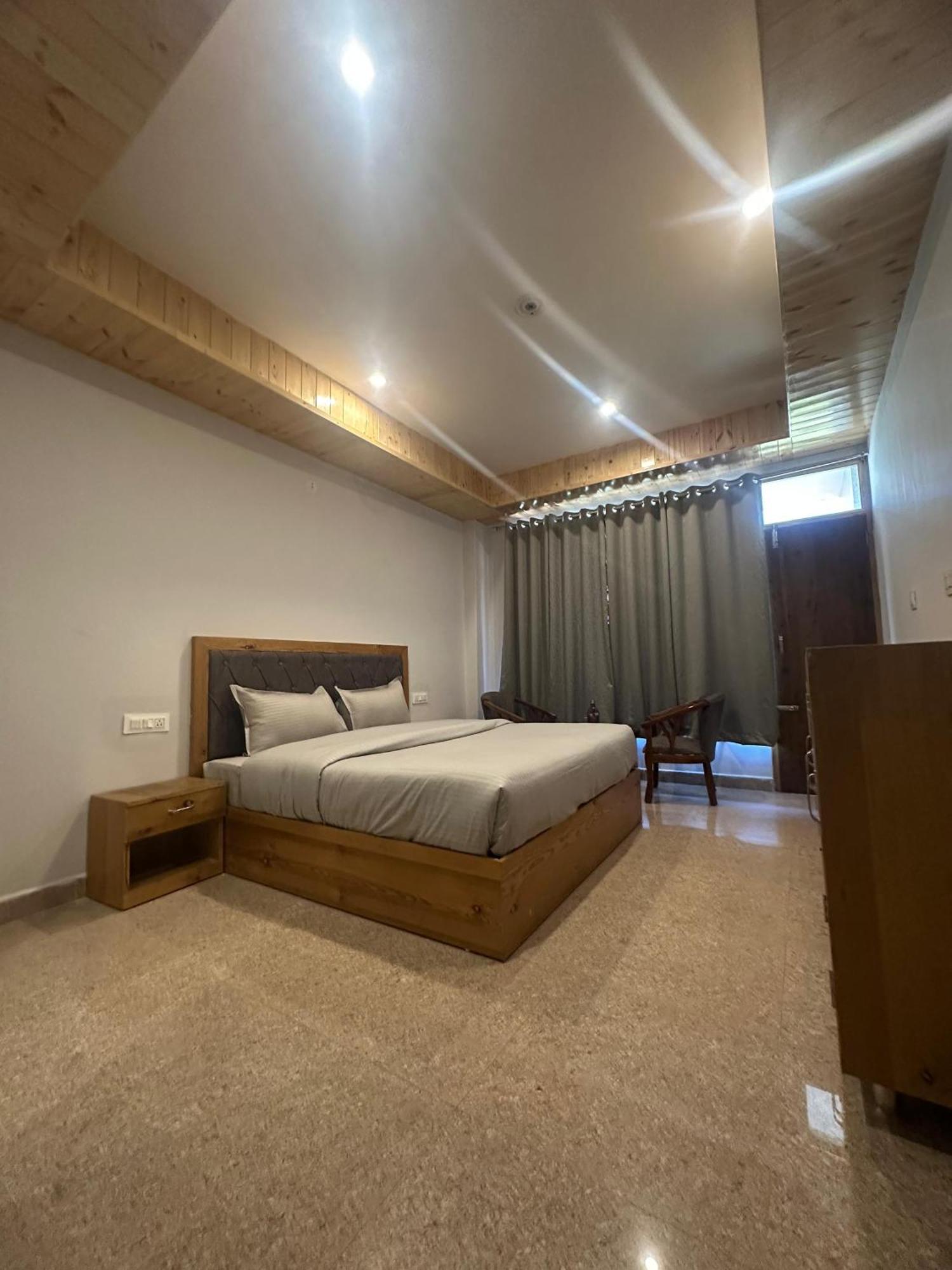 Hotel The Woodpecker 3*