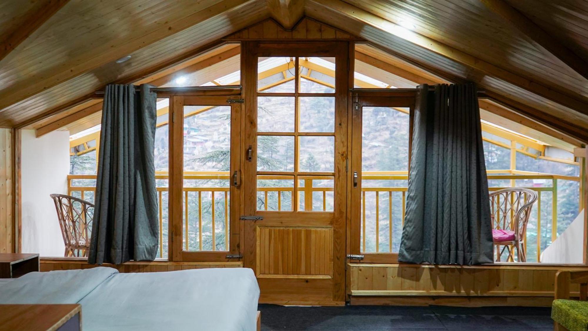 The Woodpecker Hotel