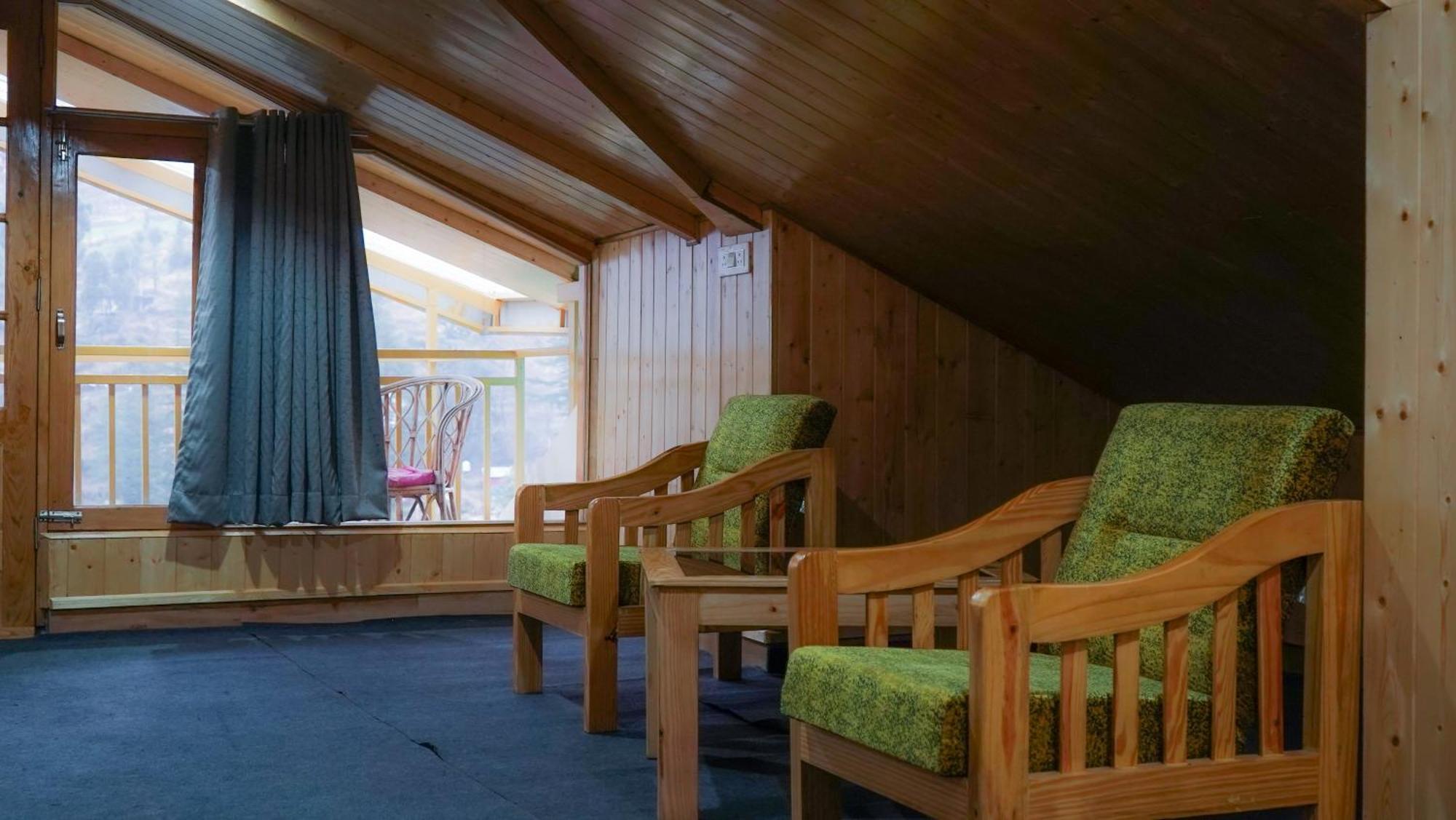 The Woodpecker Hotel 3*