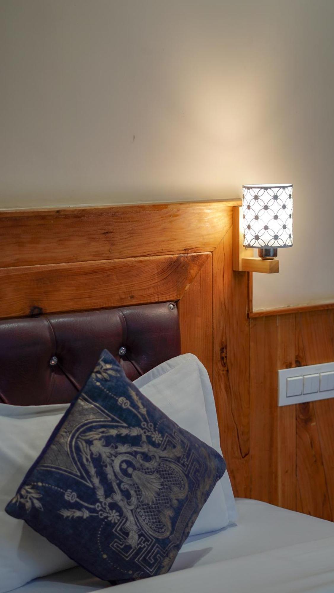 Hotel The Woodpecker 3*